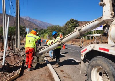 Hombres trabajando en obra civil